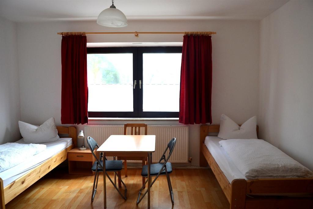 Gastehaus Sebastian Guest House Erding Room photo
